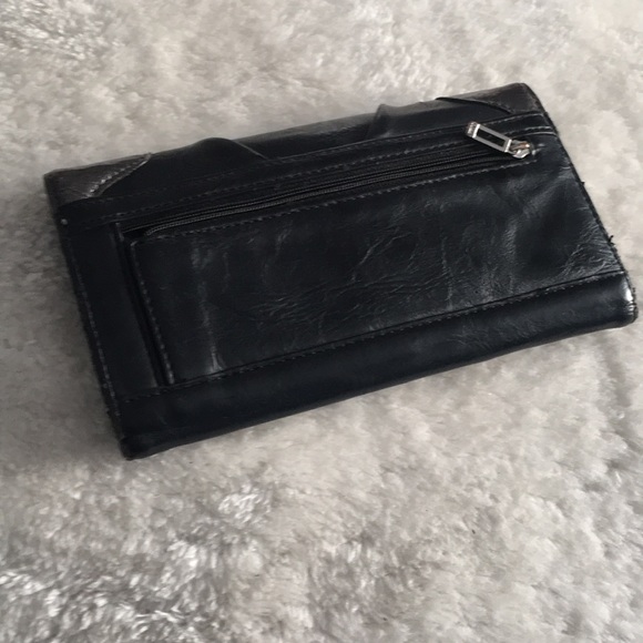 Guess wallet - Picture 3 of 3